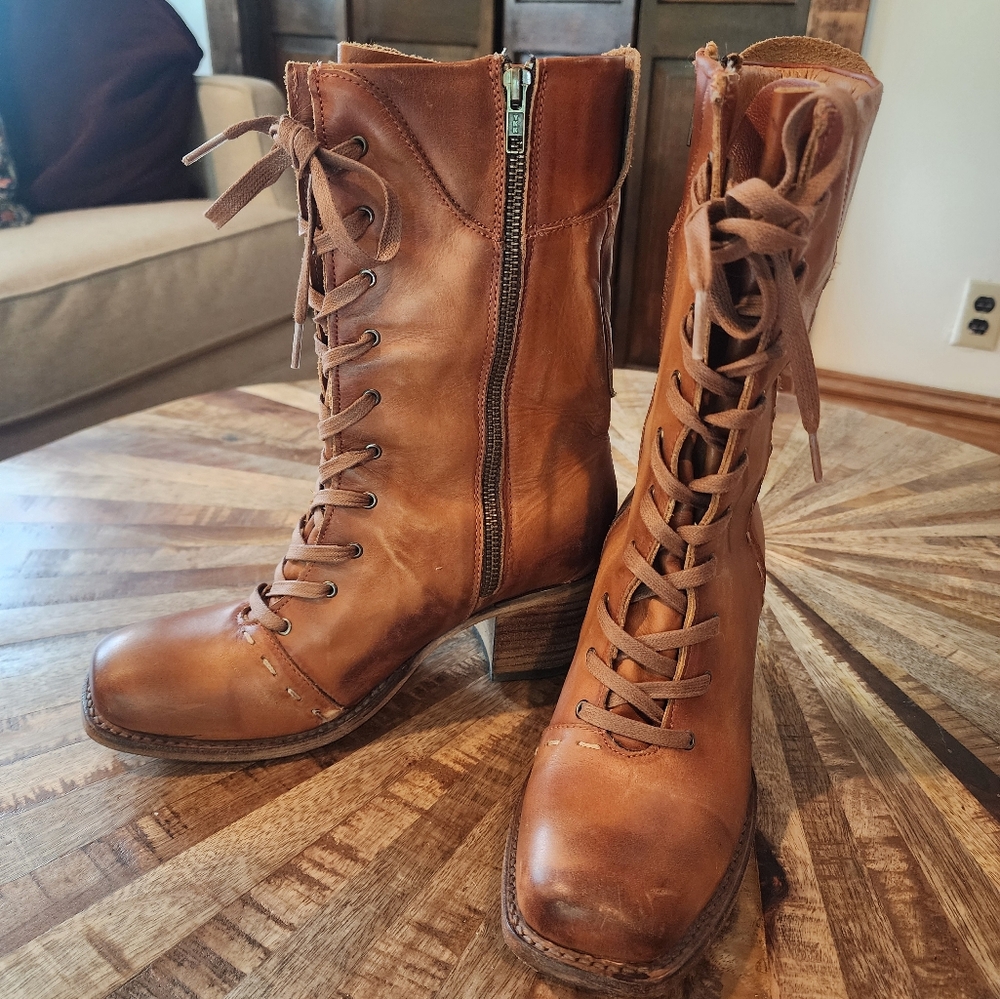 Freebird Dart Brown Heeled Boots